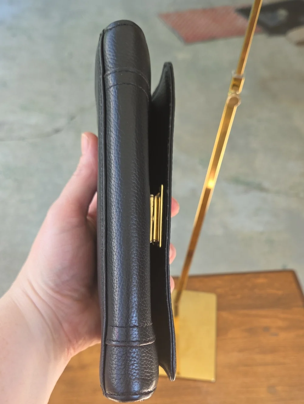 Tignanello Turnlock Black Leather Wallet $100 Retail GUC
